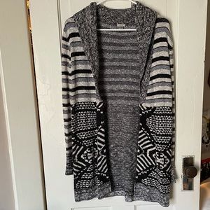 Ecote Black & White Cardigan Sweater
